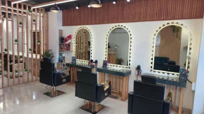 Glam Hair Cafe (luxury family salon)