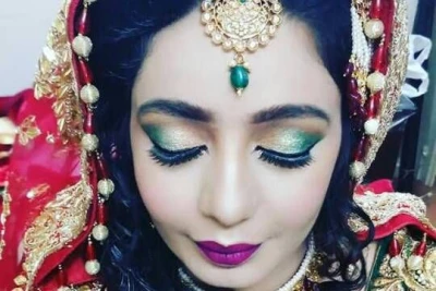 Mona Beauty Parlour
