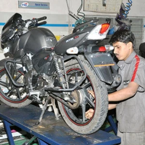 Munna Bhai Two Wheeler logo