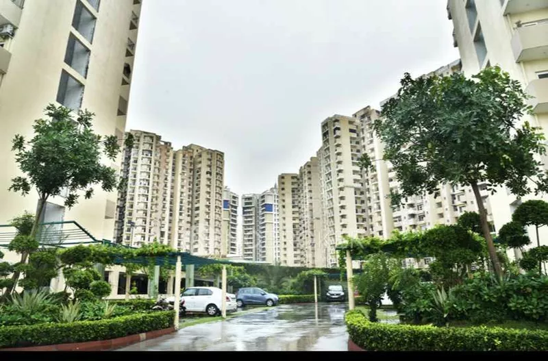 Paramount Floraville