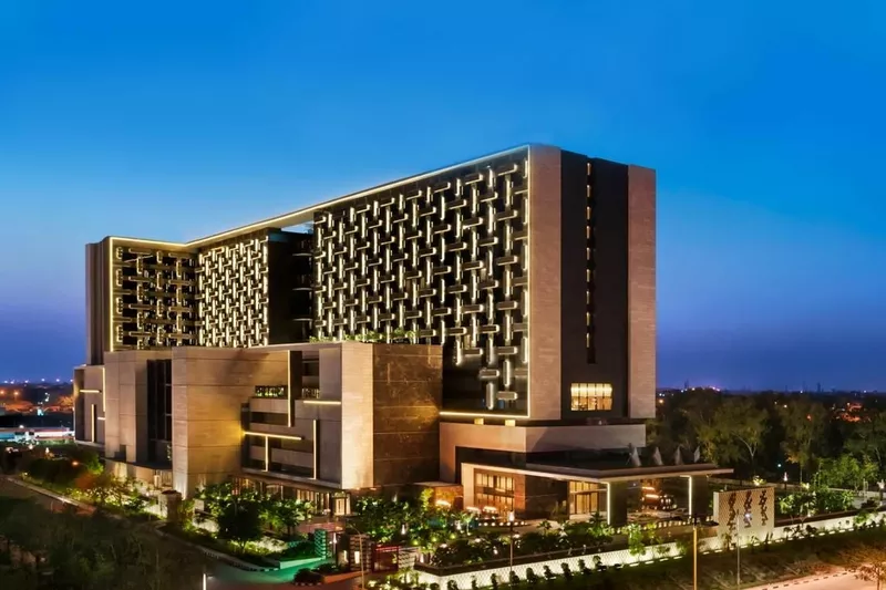 The Leela Ambience Convention Hotel Delhi | Best Hotel in Delhi | Best 7- star hotel in Delhi |