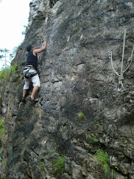 "Introducing South Delhi’s Premier Indoor Climbing Gym – Leisure Rock Climbing by DelhiRock!"